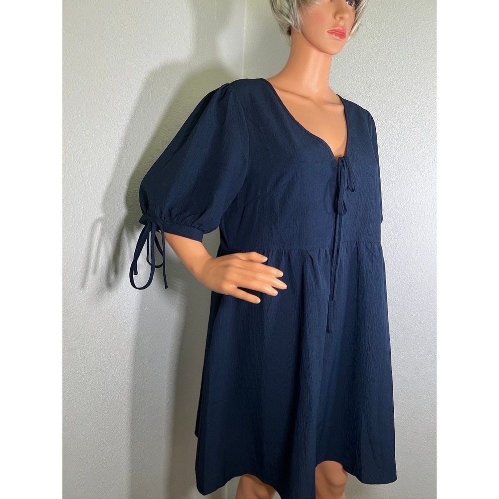 Dokotoo Babydoll Mini Dress L Navy Blue Puff Sleeve Tie Front V-Neck‎ Textured